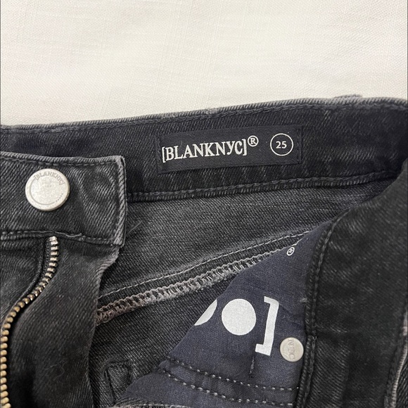 Blank NYC Acid Washed Shorts - Picture 2 of 3